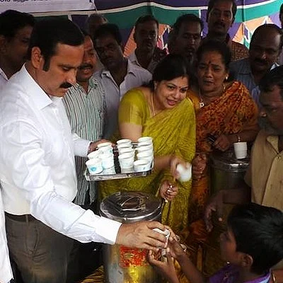 சென்னையில் நிலவேம்பு கசாயம் வழங்கும் 2 நாள் முகாம்: அன்புமணி தகவல்!