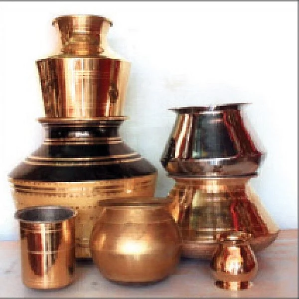 உணவுப் பொருள்களை செம்புப் பாத்திரங்களில் வைக்கலாமா? - ஓர் அலசல்!