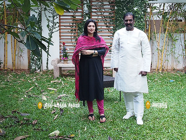 “வாழ்க்கை இரும்படிக்கும்போது கலை பூப்பறிக்கலாமா?”