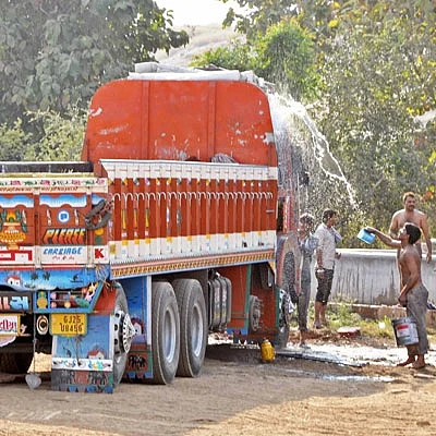 நெடுஞ்சாலை வாழ்க்கை