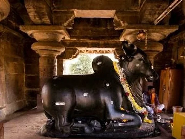 மகாபிரதோஷம்: நந்தி பகவானை வணங்கி நலம்பெற வேண்டிய நாள் இன்று!