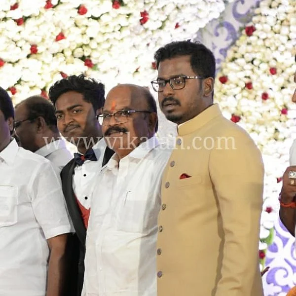 பொள்ளாச்சி ஜெயராமன் மகன்களின் ஃபேஸ்புக் கணக்குகள் மூடப்பட்டன!