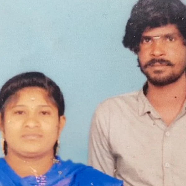 `அம்மா எந்திரிம்மா'- கதறிய 3 வயது, 2 வயது பெண் குழந்தைகள்