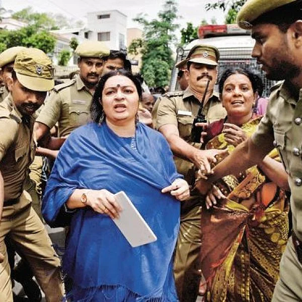 ``வெறும் ஆள்சேர்ப்பதற்காகத்தான் எங்களைப் பயன்படுத்துகிறார்கள்?’’ - கொதிப்பில் தீபா பேரவை!