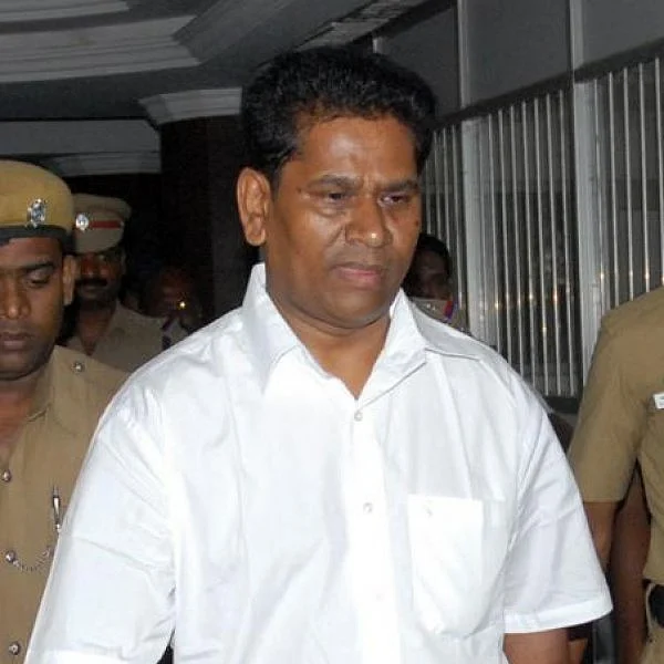 லாட்டரி மார்ட்டின்