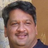 ரூ.1 கோடி சம்பளத்தை உதறி ஆம் ஆத்மியில் இணைந்தார் லால்பகதூர் சாஸ்திரி பேரன்!