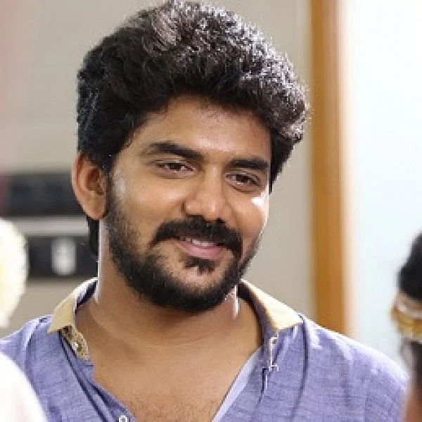 ’சரவணன் மீனாட்சி’ கவிண் நடித்திருக்கும் ‘நட்புனா என்னானு தெரியுமா’ படத்தின் ஸ்டில்ஸ்..!