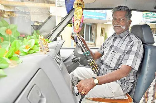 ஓட்டுநருக்கு தபால்தலை!