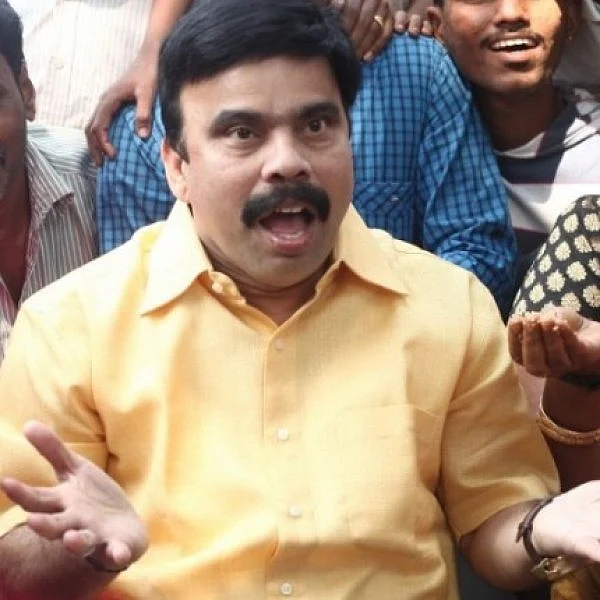 ` உள்ளாடையோடு உட்கார வைத்துவிட்டார்கள்!' - வேதனைப்பட்ட `பவர் ஸ்டார்' சீனிவாசன்