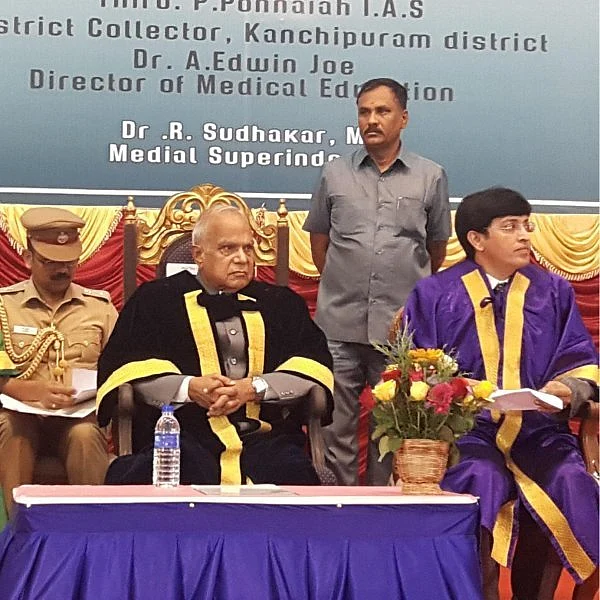 `ஆளுநர் மீது கிரிமினல் வழக்கு பதிய வேண்டும்!’ - தமிழ்ப் பல்கலை. மாணவர் கூட்டமைப்பு வலியுறுத்தல்