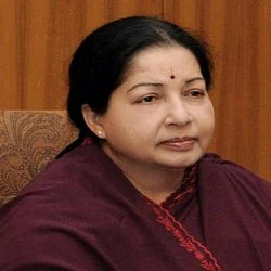 தமிழகத்தின் சட்டம் ஒழுங்கு குறித்து ஜெயலலிதா அவசர ஆலோசனை !