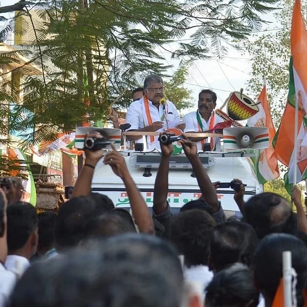 பிரதமர் மோடியா? மன்மோகன் சிங்கா? - விருதுநகர் கூட்டத்தில் குழம்பிய ஜி.கே.வாசன்