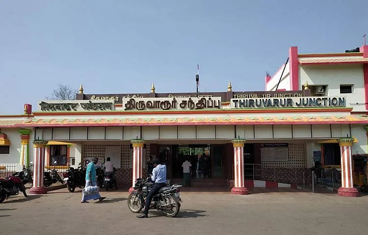 10 ஆண்டுக்கால ஏக்கம் தீர்ந்தது, திருவாரூர் - காரைக்குடி ரயில் சேவையினால் பொதுமக்கள் பெருமகிழ்ச்சி!