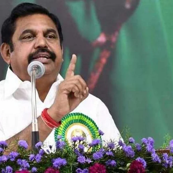 5-ம் தேதி தமிழக அமைச்சரவை மாற்றம் - அதிரடிக்குத் தயாராகும் எடப்பாடி பழனிசாமி!