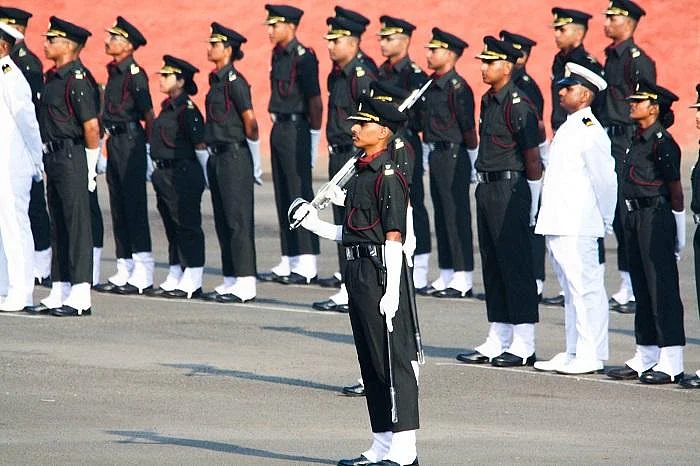 நாட்டுக்கும் சேவை செய்யலாம்... மருத்துவரும் ஆகலாம்! - வழிகாட்டும் புனே மருத்துவக் கல்லூரி