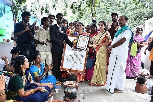 ``ஸ்டால், தங்குமிடம், சந்தை.. எல்லாம், பெண்களுக்கு மட்டுமே!'' - இயற்கை ஆர்வலர் மேனகாவின் பிளான்