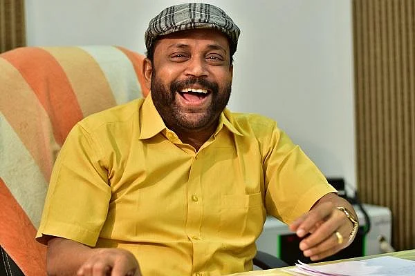 ``அவங்களால நம்மைப் புரிஞ்சுக்க முடியாது... நாமதான் அவங்களைப் புரிஞ்சுக்கணும்!" - குழந்தைகளின் உளவியல் பேசும் தம்பி ராமையா