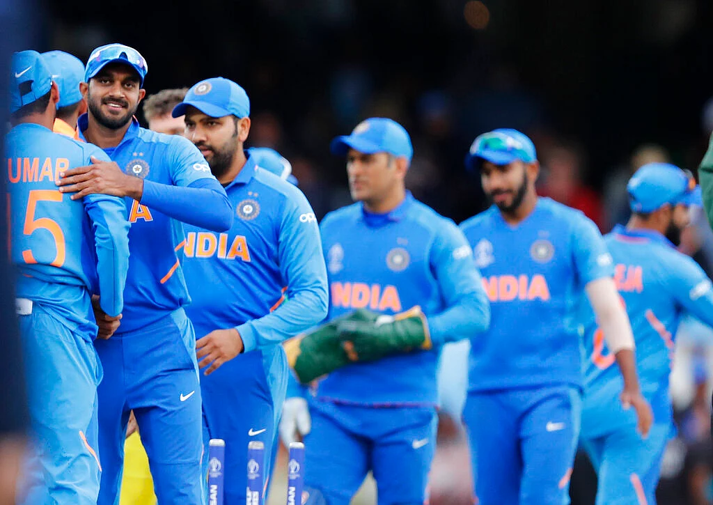 #INDvAUS தவான், கோலி, புவி அசத்தல்..! ஆஸியை வீழ்த்தியது மென் இன் புளூ Live Update, ICC Cricket World Cup 2019