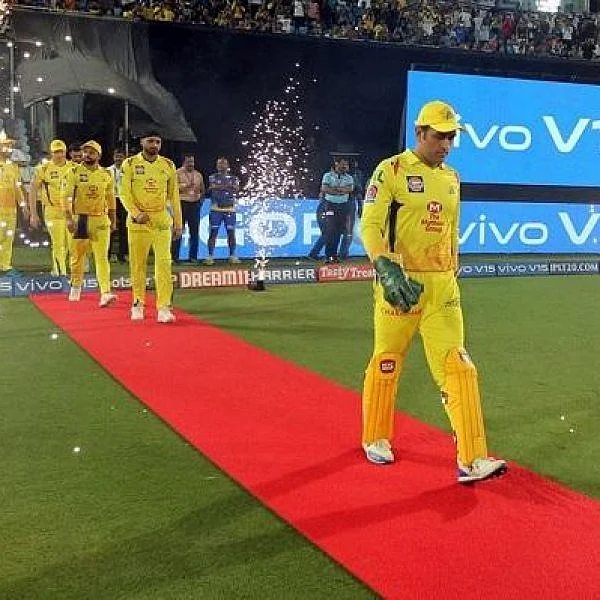 `சி.எஸ்.கே' தி.மு.க... `மும்பை இந்தியன்ஸ்' அ.தி.மு.க..! EPL-ல் ஜெயிப்பது யார்?
