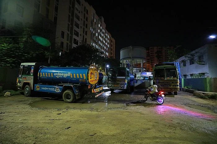 `மிரட்டும் தண்ணீர்ப் பஞ்சம்... காலியாகும் அப்பார்ட்மென்ட்கள்!' - சிக்கலில் சென்னை OMR சாலை