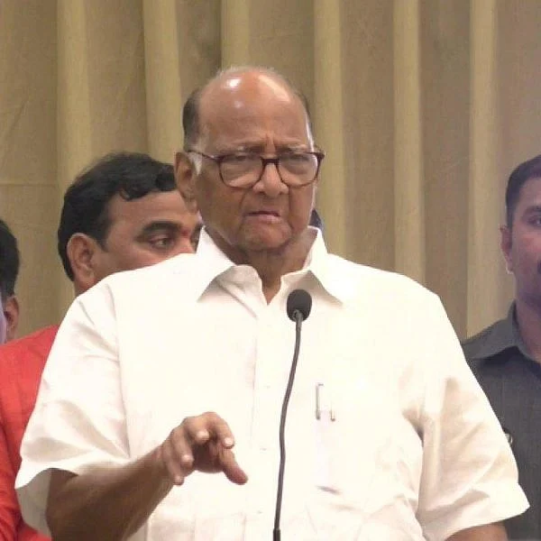 `அவர்களைப் பார்த்து கற்றுக்கொள்ளுங்கள்!’ - ஆர்.எஸ்.எஸ்-ஐ சுட்டிக்காட்டிய சரத் பவார்