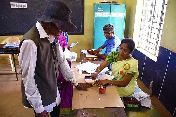 சிங்கம் சிங்கிளாதான் வரும்.. 5-வது முறையாகத் தேர்தல் களம் கண்ட முத்துராஜா! #MyVikatan