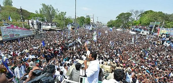 ஸ்கெட்ச் போட்ட பி.கே; தட்டித்தூக்கிய ஜெகன்! - பாபு கோட்டையைத் தகர்க்க வகுக்கப்பட்ட வியூகம்