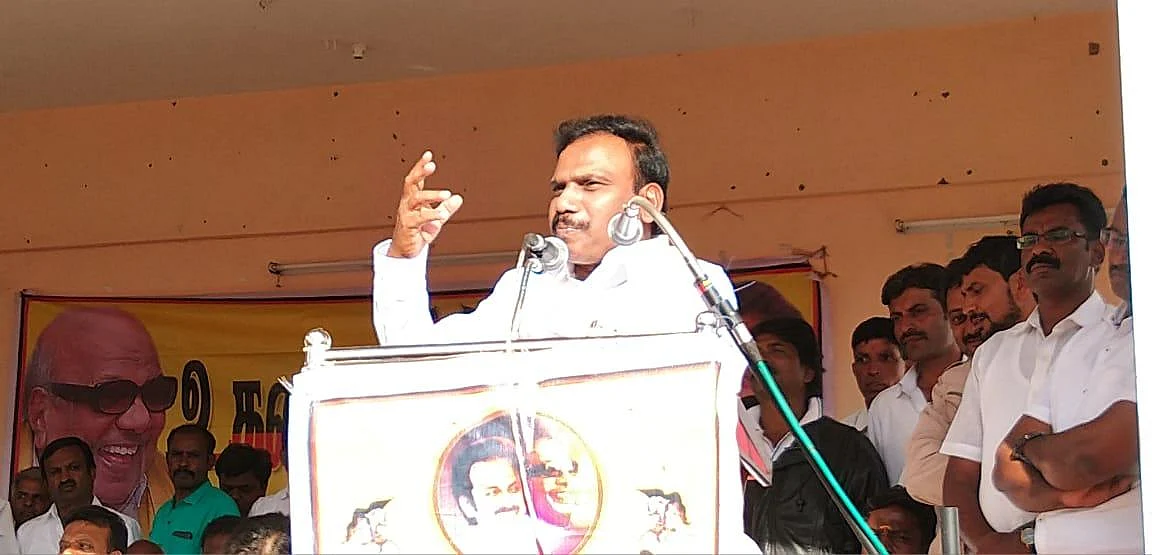 ``நாங்கள் எதுவும் செய்யத் தேவையில்லை; அ.தி.மு.க ஆட்சி தானாக கலையும்” - ஆ.ராசா