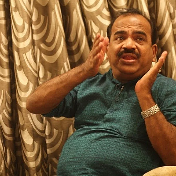 `எனக்குத் தெரிந்த நேசமணி..!'- வரலாற்றைச் சொல்லும் நாஞ்சில் சம்பத்