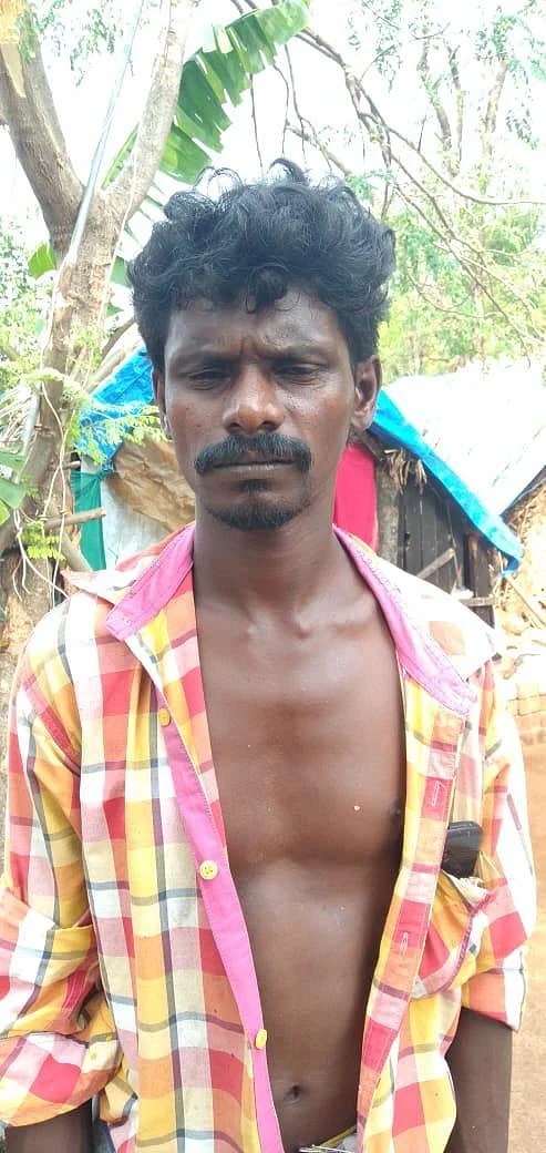 வீடுகளை இடித்த மாவட்ட நிர்வாகம்... வேதனையில் தேனி பழங்குடியின மக்கள்!