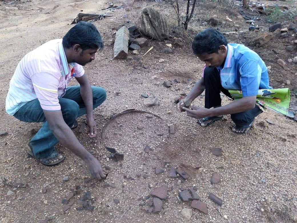 'ஆதிகால உலோக ஆலை; முதுமக்கள் தாழிகள்'- மங்காபுரம் வடசேரி கண்மாயில் தொல்லியல் எச்சங்கள்