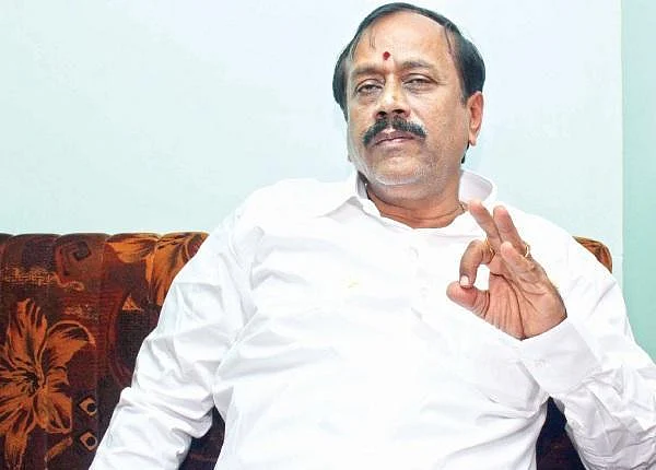காரைக்குடி தொகுதி வாக்குப் பெட்டி சேதம்... தேர்தல் அதிகாரியிடம் கோரிக்கை வைத்த ஹெச்.ராஜா!