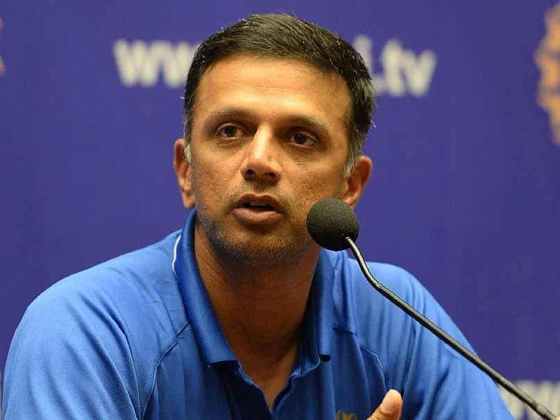 ‘இங்கிலாந்து கண்டிஷன் ; ஹை ஸ்கோரிங் கேம்’ - டிராவிட் சொல்லும் மிடில் ஓவர் ஃபார்முலா
