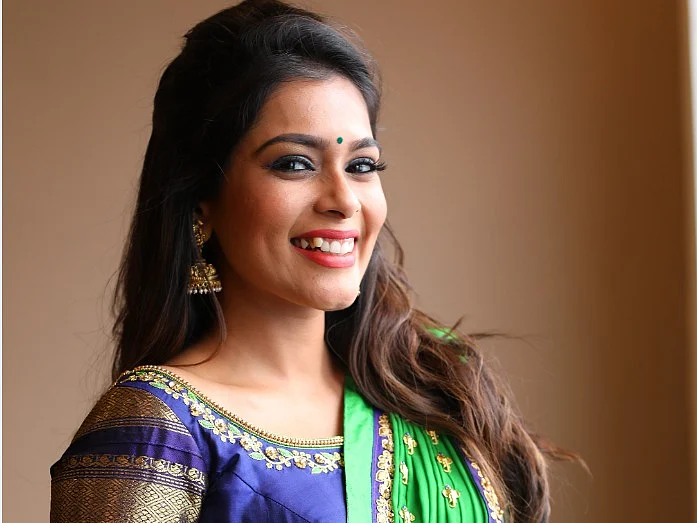 விஜே கீர்த்தி சாந்தனுவின் லேட்டஸ்ட் போட்டோஸ் #TvPotti