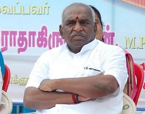 `2021 பற்றிக் கவலைப்பட்டால் கேபினட் நிச்சயம்!' - தமிழக பா.ஜ.க-வின் 7 முகங்களைப் பற்றிப் பறந்த புகார்கள்