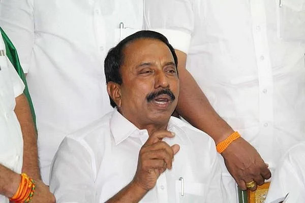 ``நீட் தேர்வு பற்றிப் பேசி மாணவர்களை இனிமேலும் குழப்ப வேண்டாம்!” - விஜயபாஸ்கர்