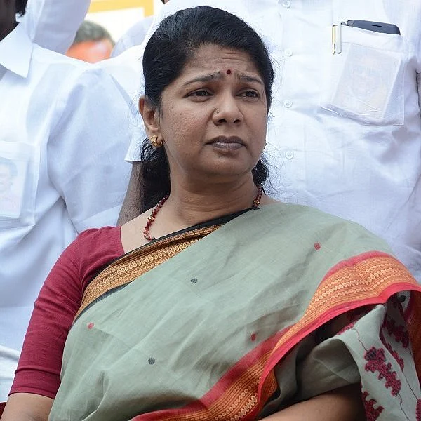 `2014 ஜெயலலிதா நிலைதான் ஸ்டாலினுக்கும்!' - கனிமொழியைக் கலங்க வைத்த தேர்தல் நிலவரம்
