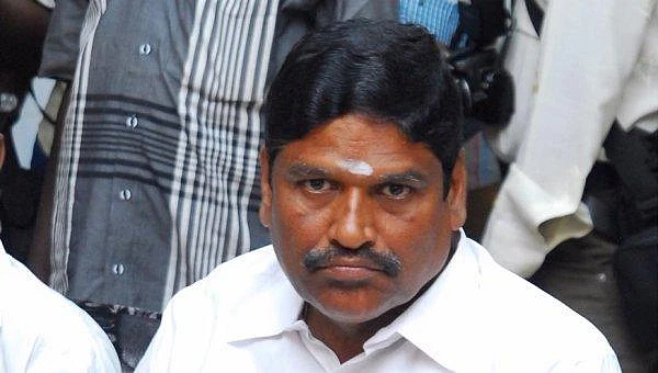 `பெண்களின் பாதுகாப்பை உறுதிசெய்யத் தானே அரசு இருக்கிறது!'- அமைச்சர் எம்.சி.சம்பத்