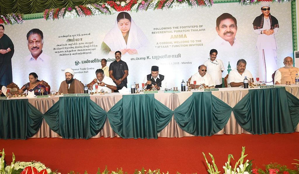 `இந்த ஆட்சி தொடர்ந்தாதான் உங்களுக்கும் நல்லது!'- எடப்பாடியின் ‘எமோஷனல்’ அஸ்திரம்