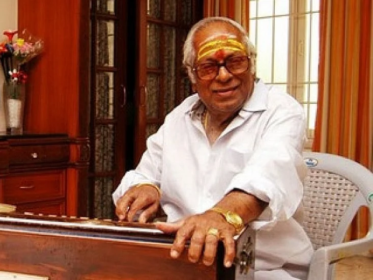 கண்ணதாசன் பேனாவும் எம்.எஸ்.வி ஹார்மோனியமும் உயிர்ப்பித்த சிலிர்ப்பூட்டும் பக்தி கானங்கள்!