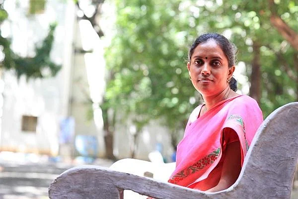 `மிக்க நன்றி ஜோதிமணி அவர்களே..!' - கட்சிப் பாகுபாடின்றி வாழ்த்துப் பரிமாற்றம்