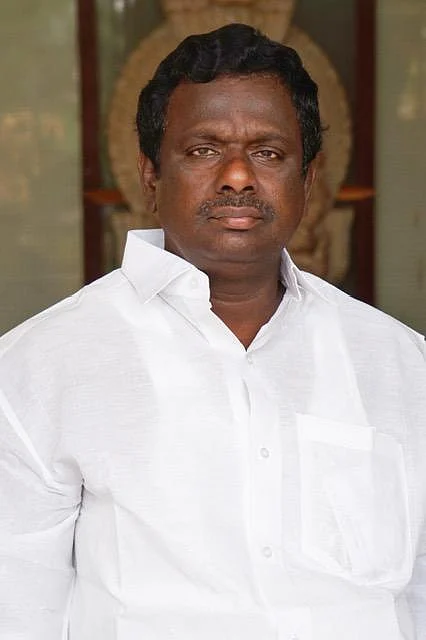 கட்சியின் இடத்தை விற்க முயன்றாரா, கே.எஸ்.அழகிரி? போர்க்கொடி தூக்கும் கடலூர் காங்கிரஸார்!