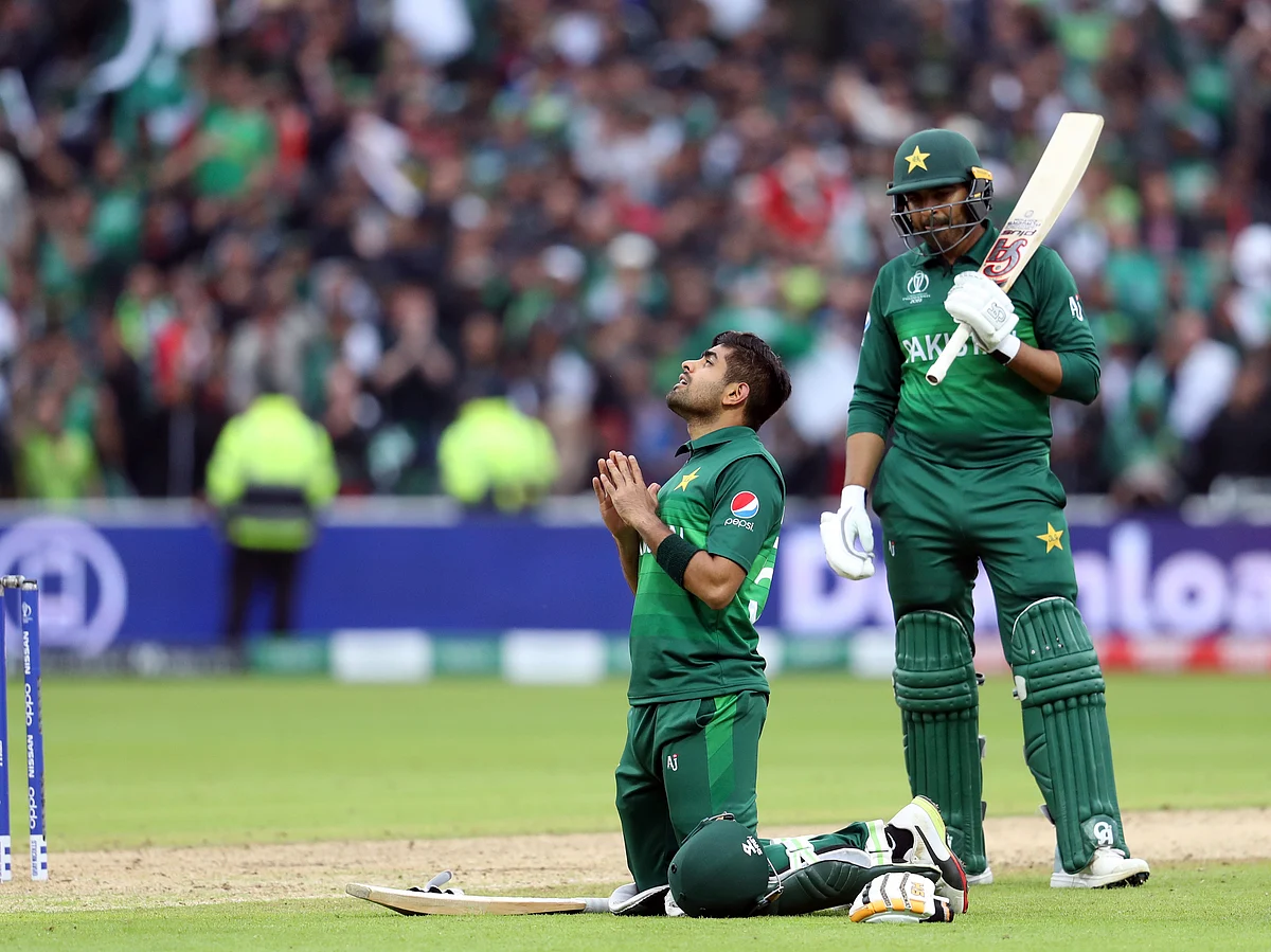 `அன்பிரிடிக்டபிள்’ பாகிஸ்தான் பராக்… பிளாக் கேப்ஸுக்கு முதல் அடி! #CWC19 #NZvPAK