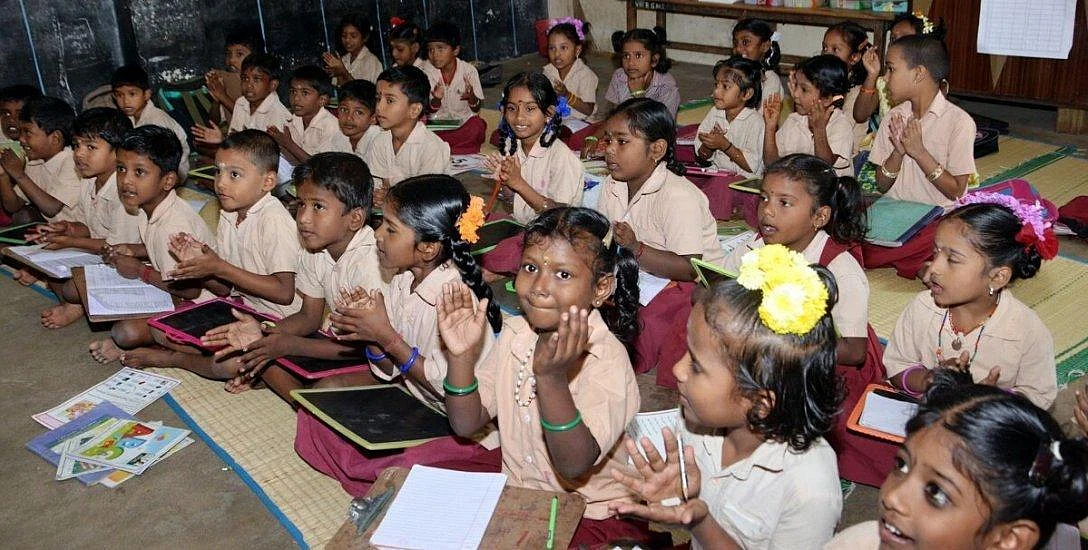 பள்ளிகள் எப்போது திறக்கப்படும்? - அமைச்சர் செங்கோட்டையன் பதில்