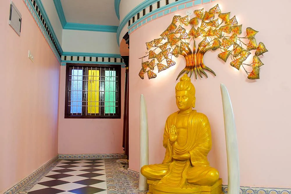 மனைவி சொன்ன ஒரு வார்த்தை; மினி அரண்மனையை எழுப்பிய கணவர்! - விழுப்புரம் பிரமாண்டம் #MyVikatan