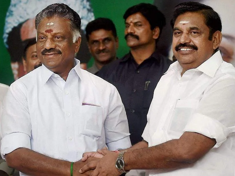 `இடம், பொருள் அறிந்து பேசுங்கள்!' - அ.தி.மு.க தொண்டர்களுக்கு ஓ.பி.எஸ், ஈ.பி.எஸ் கடிதம்