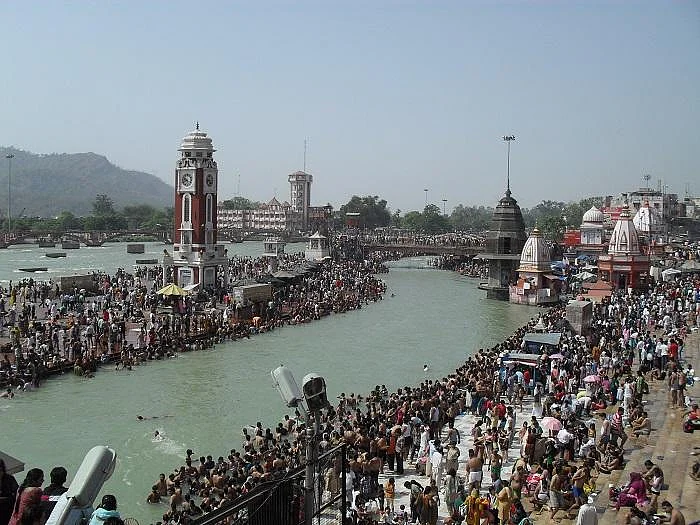 `கங்கையின் நீர் குடிக்கவோ, குளிக்கவோ ஏற்றதல்ல' - எச்சரிக்கும் மாசுக் கட்டுப்பாட்டு வாரியம்