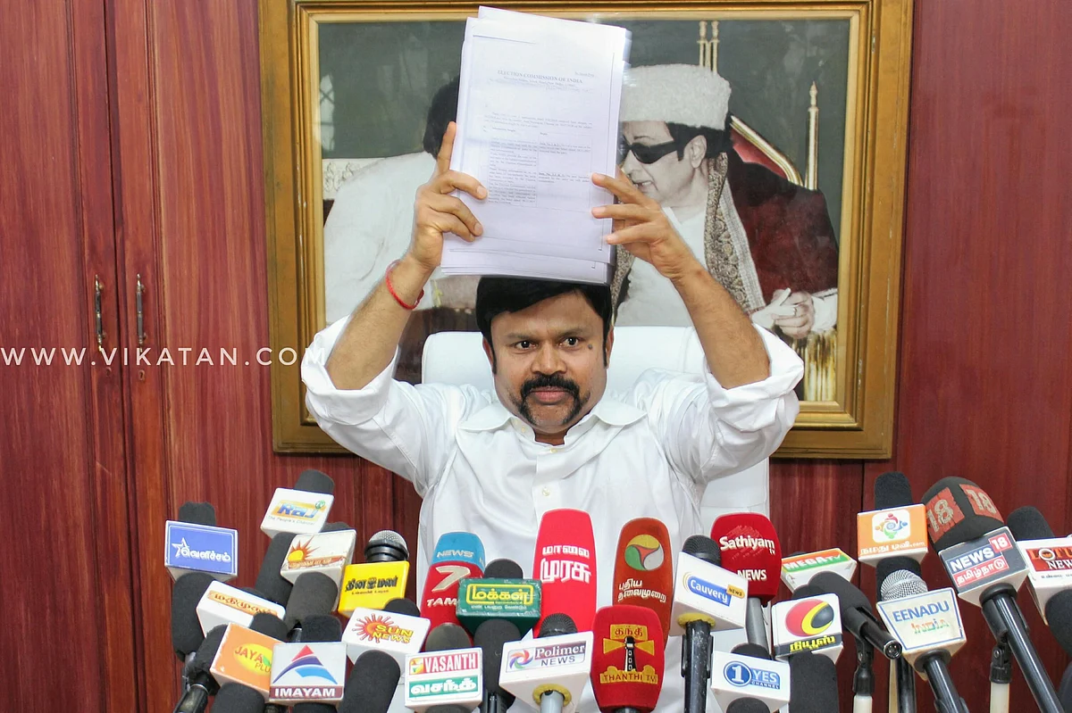 `வழக்கை வாபஸ் வாங்குங்கள்' என்றார் எடப்பாடி! - ராஜன் செல்லப்பாவுக்குக் கரம் நீட்டும் கே.சி.பி