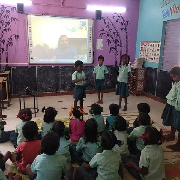 `நாங்களும் டிவியில் வரப்போறோம்!' - அரசுப் பள்ளி மாணவர்கள் உற்சாகம்