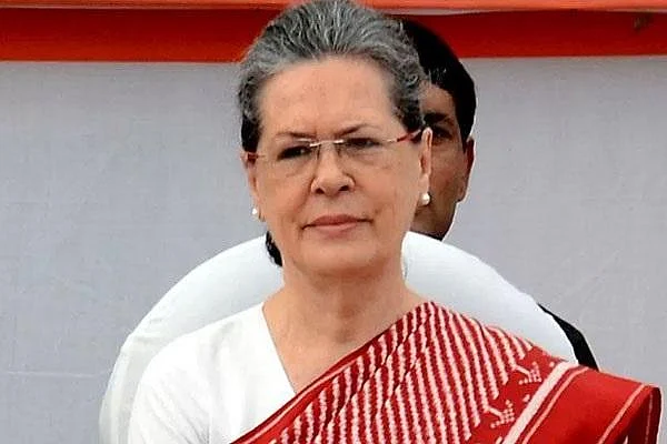 `அன்றைக்கு சோனியா அவமதிக்காமல் இருந்திருந்தால்..!' - ஆந்திர மக்களின் மனதை வென்ற ஜெகன்